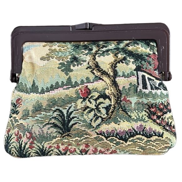 Vintage Tapestry kiss lock Pouch/case - Picture 3 of 14